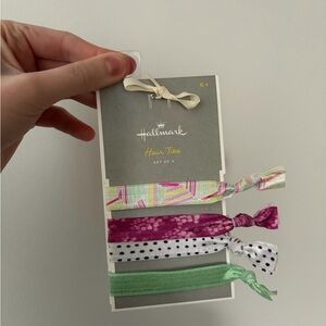 NEW Hallmark Hair Ties Set of 4
